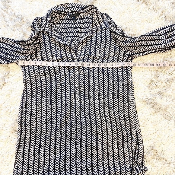J.Crew | Herringbone Half Button Down Tunic Top Size Small - Picture 9 of 10